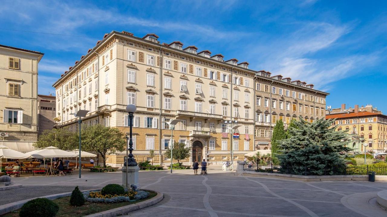 Apartments Art Teatro Rijeka Ngoại thất bức ảnh