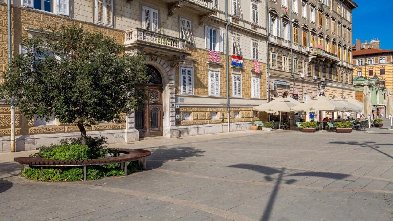 Apartments Art Teatro Rijeka Ngoại thất bức ảnh