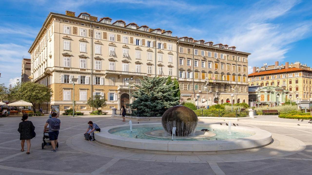 Apartments Art Teatro Rijeka Ngoại thất bức ảnh