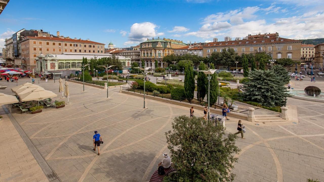 Apartments Art Teatro Rijeka Ngoại thất bức ảnh