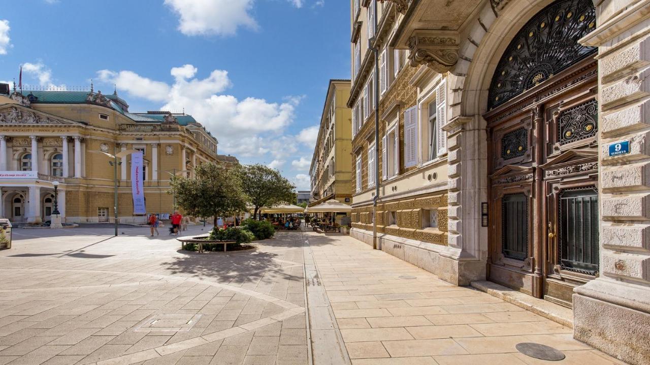 Apartments Art Teatro Rijeka Ngoại thất bức ảnh