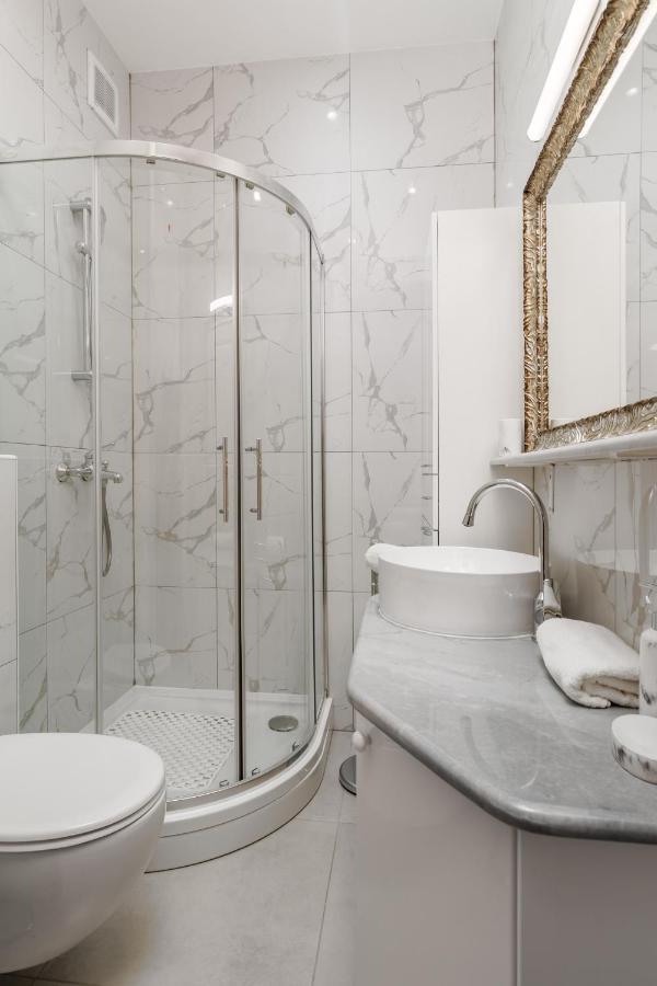 Apartments Art Teatro Rijeka Ngoại thất bức ảnh